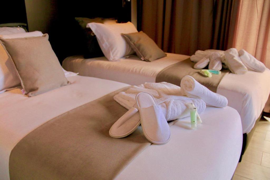 Calypso Hotell Aïn el Turk Eksteriør bilde