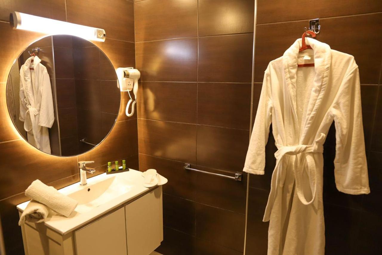 Calypso Hotell Aïn el Turk Eksteriør bilde